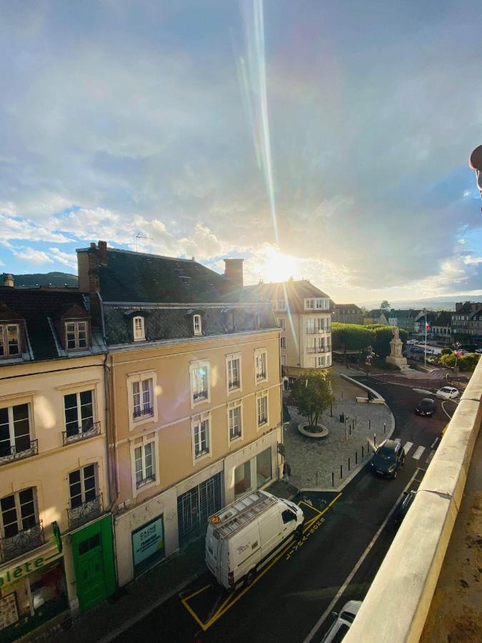 Au Coeur De La Ville 欧坦 外观 照片